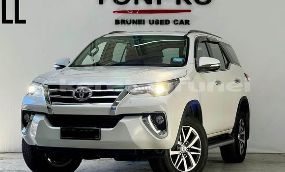 Buy Used Toyota Fortuner White Car in Bandar Seri Begawan in Brunei-Muara Buy Used Toyota Fortuner White Car in Bandar Seri Begawan in Brunei-Muara