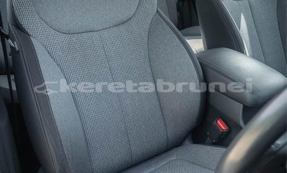 Buy Used Hyundai Santa Fe Other Car in Bandar Seri Begawan in Brunei-Muara Buy Used Hyundai Santa Fe Other Car in Bandar Seri Begawan in Brunei-Muara
