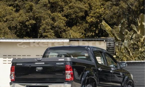 Buy Used Toyota Hilux Black Car in Bandar Seri Begawan in Brunei-Muara Buy Used Toyota Hilux Black Car in Bandar Seri Begawan in Brunei-Muara