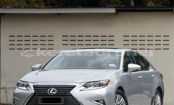 Buy Used Lexus ES Other Car in Bandar Seri Begawan in Brunei-Muara Buy Used Lexus ES Other Car in Bandar Seri Begawan in Brunei-Muara