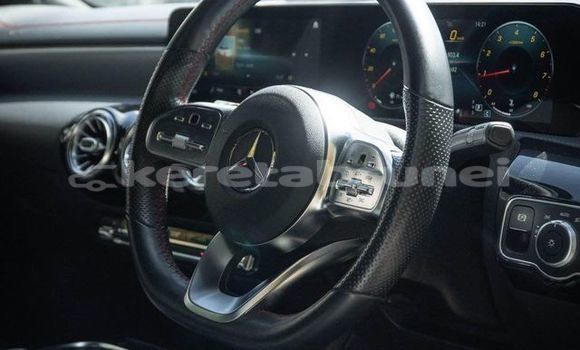 Buy Used Mercedes-Benz C-Classe White Car in Bandar Seri Begawan in Brunei-Muara Buy Used Mercedes-Benz C-Classe White Car in Bandar Seri Begawan in Brunei-Muara