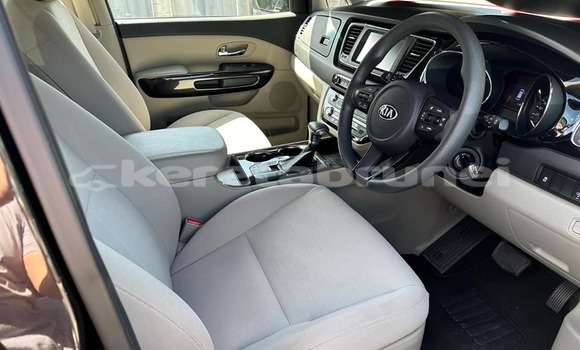 Buy Used Kia Carnival Black Car in Bandar Seri Begawan in Brunei-Muara Buy Used Kia Carnival Black Car in Bandar Seri Begawan in Brunei-Muara