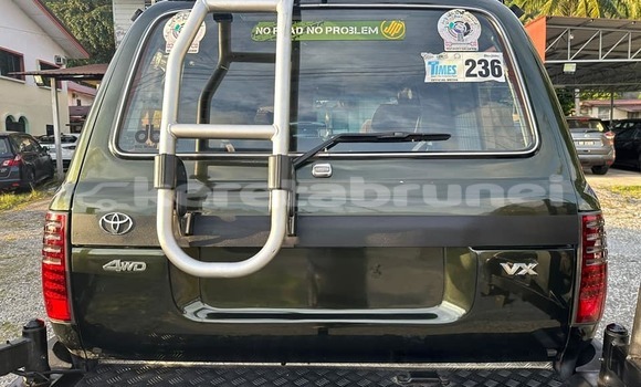 Buy Used Toyota Land Cruiser Black Car in Bandar Seri Begawan in Brunei-Muara Buy Used Toyota Land Cruiser Black Car in Bandar Seri Begawan in Brunei-Muara
