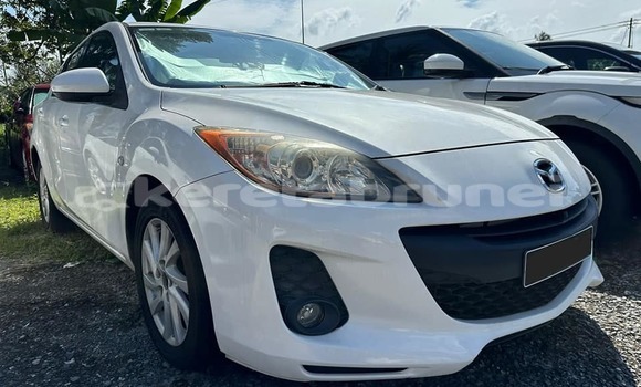 Buy Used Mazda 3 White Car in Bandar Seri Begawan in Brunei-Muara