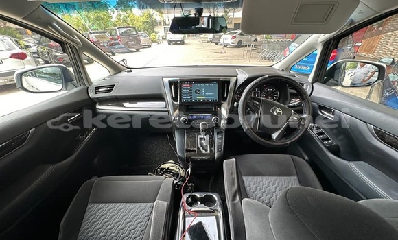 Buy Used Toyota Vellfire White Car in Bandar Seri Begawan in Brunei-Muara Buy Used Toyota Vellfire White Car in Bandar Seri Begawan in Brunei-Muara