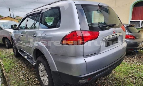 Buy Used Mitsubishi Pajero Other Car in Bandar Seri Begawan in Brunei-Muara Buy Used Mitsubishi Pajero Other Car in Bandar Seri Begawan in Brunei-Muara