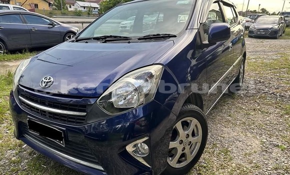 Buy Used Toyota Wish Black Car in Bandar Seri Begawan in Brunei-Muara