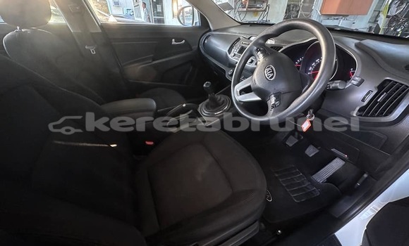 Buy Used Kia Sportage White Car in Bandar Seri Begawan in Brunei-Muara Buy Used Kia Sportage White Car in Bandar Seri Begawan in Brunei-Muara
