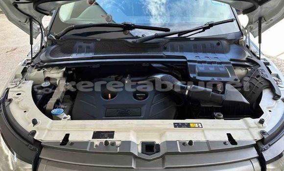 Buy Used Range Rover Evoque White Car in Bandar Seri Begawan in Brunei-Muara Buy Used Range Rover Evoque White Car in Bandar Seri Begawan in Brunei-Muara