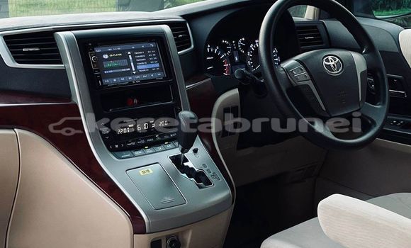 Buy Used Toyota Vellfire White Car in Bandar Seri Begawan in Brunei-Muara Buy Used Toyota Vellfire White Car in Bandar Seri Begawan in Brunei-Muara