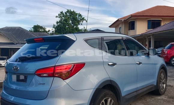 Buy Used Hyundai Santa Fe Blue Car in Bandar Seri Begawan in Brunei-Muara Buy Used Hyundai Santa Fe Blue Car in Bandar Seri Begawan in Brunei-Muara