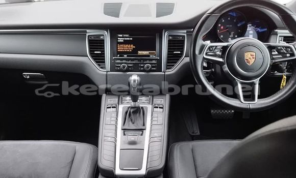 Buy Used Porsche Macan Other Car in Bandar Seri Begawan in Brunei-Muara Buy Used Porsche Macan Other Car in Bandar Seri Begawan in Brunei-Muara