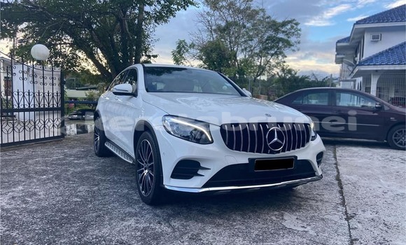 Buy Used Mercedes-Benz GLC White Car in Bandar Seri Begawan in Brunei-Muara Buy Used Mercedes-Benz GLC White Car in Bandar Seri Begawan in Brunei-Muara