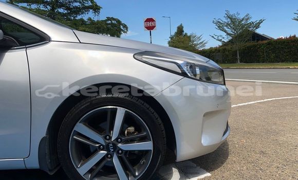 Buy Used Kia Cerato Silver Car in Bandar Seri Begawan in Brunei-Muara Buy Used Kia Cerato Silver Car in Bandar Seri Begawan in Brunei-Muara