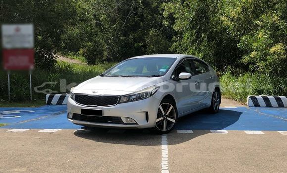 Buy Used Kia Cerato Silver Car in Bandar Seri Begawan in Brunei-Muara Buy Used Kia Cerato Silver Car in Bandar Seri Begawan in Brunei-Muara