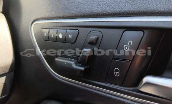 Buy Used Mercedes-Benz 200 Other Car in Bandar Seri Begawan in Brunei-Muara Buy Used Mercedes-Benz 200 Other Car in Bandar Seri Begawan in Brunei-Muara