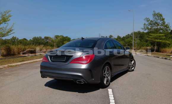 Buy Used Mercedes-Benz 200 Other Car in Bandar Seri Begawan in Brunei-Muara Buy Used Mercedes-Benz 200 Other Car in Bandar Seri Begawan in Brunei-Muara