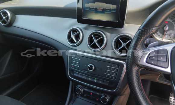 Buy Used Mercedes-Benz 200 Other Car in Bandar Seri Begawan in Brunei-Muara Buy Used Mercedes-Benz 200 Other Car in Bandar Seri Begawan in Brunei-Muara