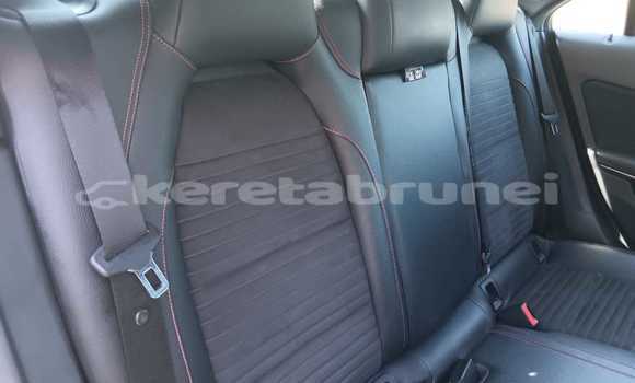Buy Used Mercedes-Benz 200 Other Car in Bandar Seri Begawan in Brunei-Muara Buy Used Mercedes-Benz 200 Other Car in Bandar Seri Begawan in Brunei-Muara