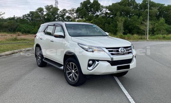 Buy Used Toyota Fortuner White Car in Bandar Seri Begawan in Brunei-Muara Buy Used Toyota Fortuner White Car in Bandar Seri Begawan in Brunei-Muara