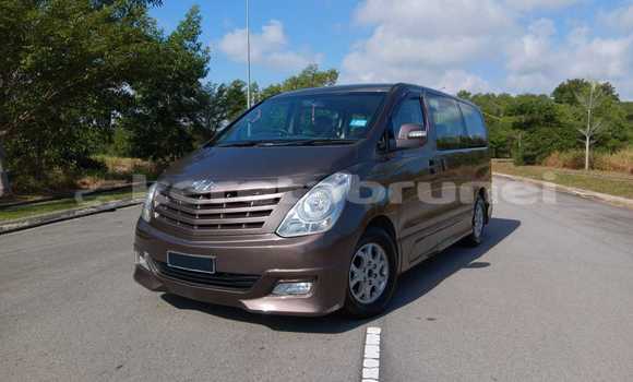 Buy Used Hyundai H1 Brown Car in Bandar Seri Begawan in Brunei-Muara Buy Used Hyundai H1 Brown Car in Bandar Seri Begawan in Brunei-Muara