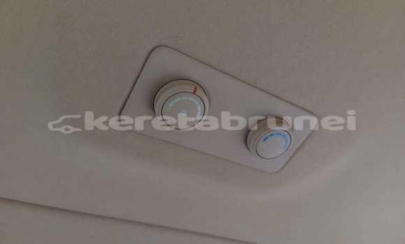 Buy Used Hyundai H1 Brown Car in Bandar Seri Begawan in Brunei-Muara Buy Used Hyundai H1 Brown Car in Bandar Seri Begawan in Brunei-Muara