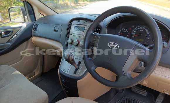 Buy Used Hyundai H1 Brown Car in Bandar Seri Begawan in Brunei-Muara Buy Used Hyundai H1 Brown Car in Bandar Seri Begawan in Brunei-Muara