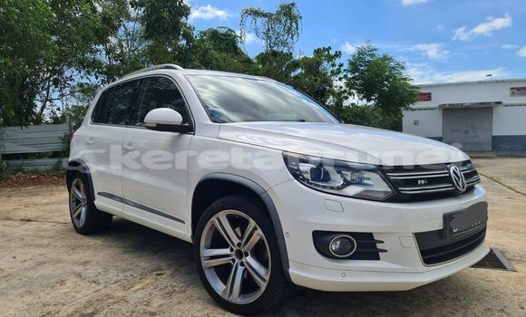 Buy Used Tianma Century Other Car in Bandar Seri Begawan in Brunei-Muara Buy Used Tianma Century Other Car in Bandar Seri Begawan in Brunei-Muara