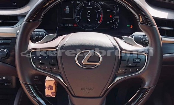 Buy Used Lexus ES Red Car in Bandar Seri Begawan in Brunei-Muara Buy Used Lexus ES Red Car in Bandar Seri Begawan in Brunei-Muara
