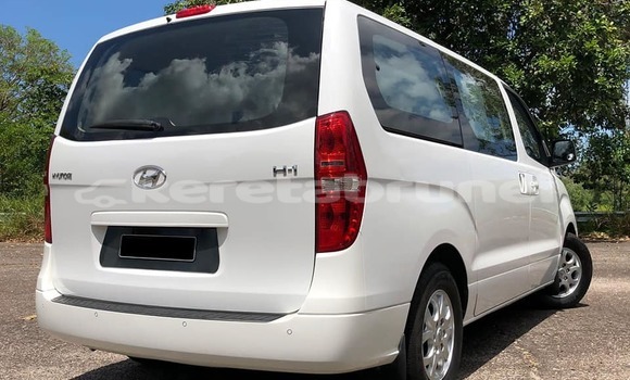 Buy Used Hyundai H1 White Car in Bandar Seri Begawan in Brunei-Muara Buy Used Hyundai H1 White Car in Bandar Seri Begawan in Brunei-Muara