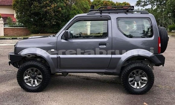 Buy Used Suzuki Jimny Black Car in Bandar Seri Begawan in Brunei-Muara Buy Used Suzuki Jimny Black Car in Bandar Seri Begawan in Brunei-Muara