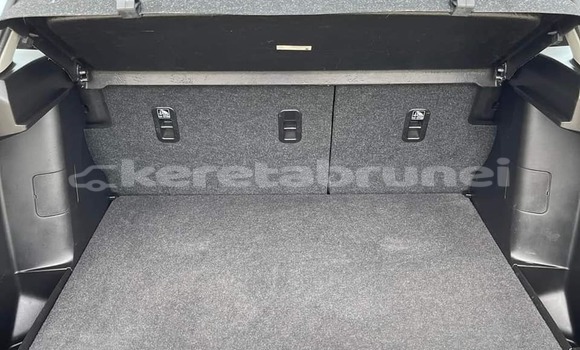 Buy Used Suzuki Vitara Green Car in Bandar Seri Begawan in Brunei-Muara Buy Used Suzuki Vitara Green Car in Bandar Seri Begawan in Brunei-Muara