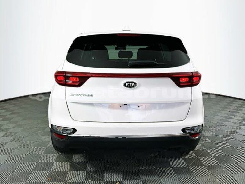 Big with watermark kia sportage tutong tutong 5661