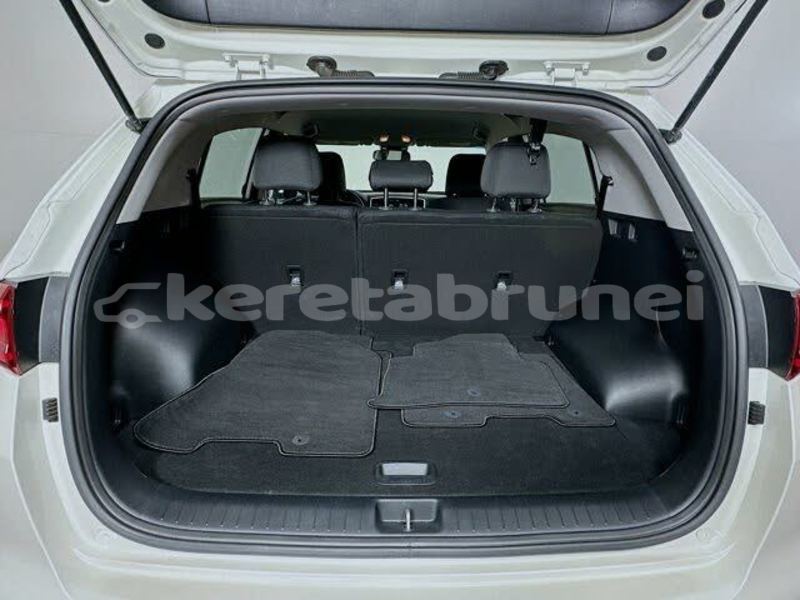 Big with watermark kia sportage tutong tutong 5661