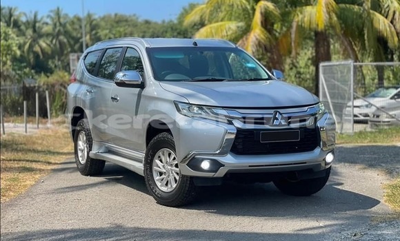 Buy Used Mitsubishi Pajero Other Car in Seria in Belait Buy Used Mitsubishi Pajero Other Car in Seria in Belait