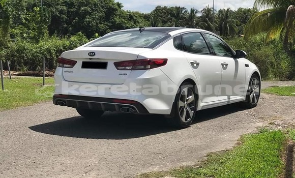 Buy Used Kia Optima White Car in Bandar Seri Begawan in Brunei-Muara Buy Used Kia Optima White Car in Bandar Seri Begawan in Brunei-Muara