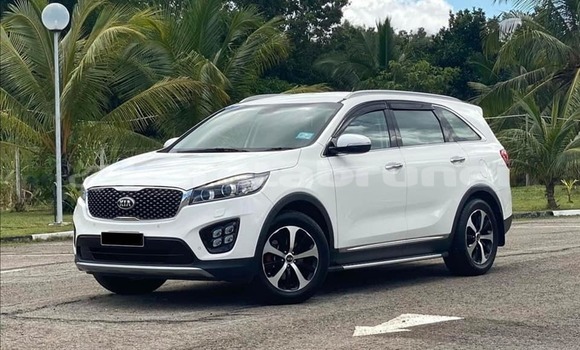 Buy Used Kia Sorento White Car in Bandar Seri Begawan in Brunei-Muara Buy Used Kia Sorento White Car in Bandar Seri Begawan in Brunei-Muara