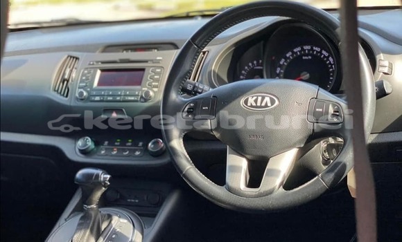 Buy Used Kia Sportage Red Car in Bandar Seri Begawan in Brunei-Muara Buy Used Kia Sportage Red Car in Bandar Seri Begawan in Brunei-Muara