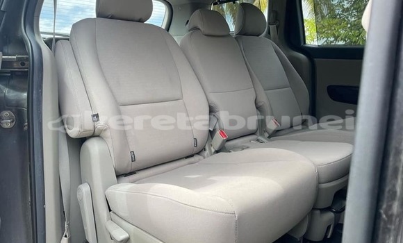 Buy Used Kia Carnival Black Car in Bandar Seri Begawan in Brunei-Muara Buy Used Kia Carnival Black Car in Bandar Seri Begawan in Brunei-Muara