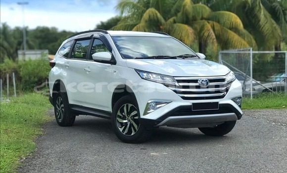 Buy Used Toyota Rush White Car in Bandar Seri Begawan in Brunei-Muara Buy Used Toyota Rush White Car in Bandar Seri Begawan in Brunei-Muara