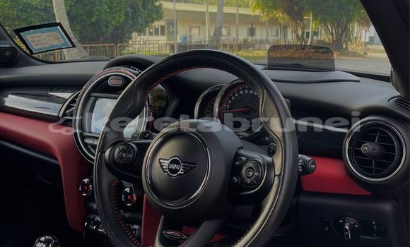 Buy Used MINI Cooper White Car in Bandar Seri Begawan in Brunei-Muara Buy Used MINI Cooper White Car in Bandar Seri Begawan in Brunei-Muara