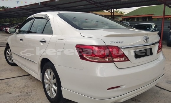 Buy Used Toyota Camry White Car in Bandar Seri Begawan in Brunei-Muara Buy Used Toyota Camry White Car in Bandar Seri Begawan in Brunei-Muara