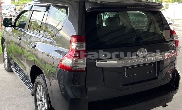 Buy Used Toyota Land Cruiser Other Car in Bandar Seri Begawan in Brunei-Muara Buy Used Toyota Land Cruiser Other Car in Bandar Seri Begawan in Brunei-Muara