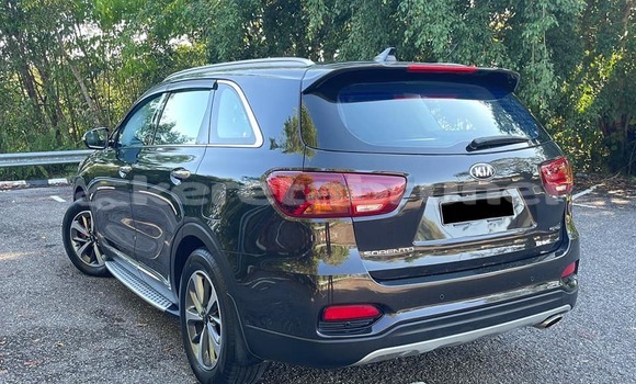 Buy Used Kia Sorento Other Car in Bandar Seri Begawan in Brunei-Muara Buy Used Kia Sorento Other Car in Bandar Seri Begawan in Brunei-Muara