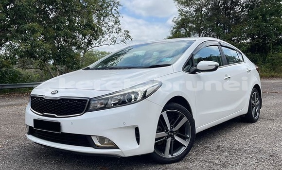 Buy Used Kia Cerato White Car in Bandar Seri Begawan in Brunei-Muara Buy Used Kia Cerato White Car in Bandar Seri Begawan in Brunei-Muara