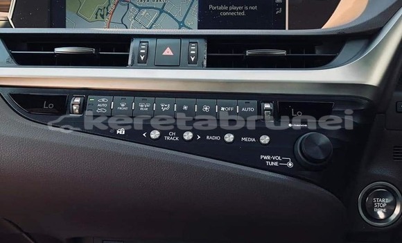 Buy Used Lexus ES Red Car in Bandar Seri Begawan in Brunei-Muara Buy Used Lexus ES Red Car in Bandar Seri Begawan in Brunei-Muara
