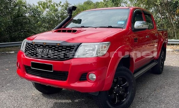 Buy Used Toyota Hilux Red Car in Bandar Seri Begawan in Brunei-Muara Buy Used Toyota Hilux Red Car in Bandar Seri Begawan in Brunei-Muara