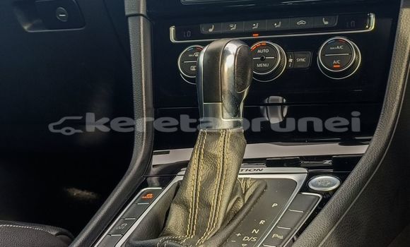 Buy Used Volkswagen Golf Other Car in Bandar Seri Begawan in Brunei-Muara Buy Used Volkswagen Golf Other Car in Bandar Seri Begawan in Brunei-Muara