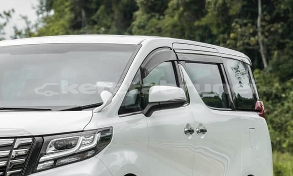 Buy Used Toyota Alphard White Car in Bandar Seri Begawan in Brunei-Muara Buy Used Toyota Alphard White Car in Bandar Seri Begawan in Brunei-Muara