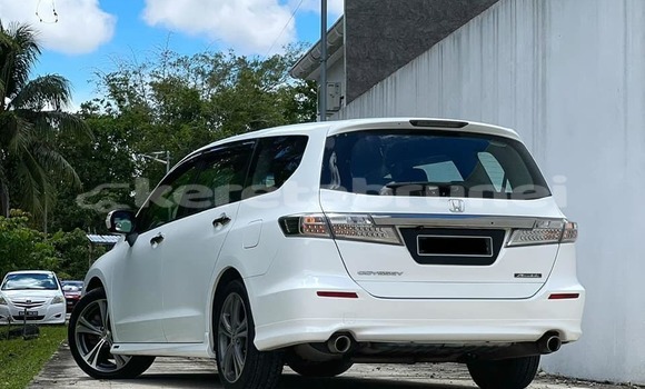 Buy Used Honda Odyssey White Car in Bandar Seri Begawan in Brunei-Muara Buy Used Honda Odyssey White Car in Bandar Seri Begawan in Brunei-Muara